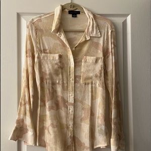 Sanctuary boyfriend blouse. Soft colored camo